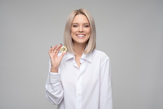 slečna s Bitcoinem